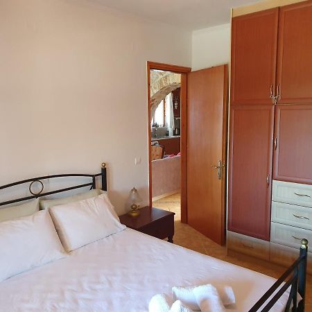 Nireas : Stone Villa Orthoniai ภายนอก รูปภาพ